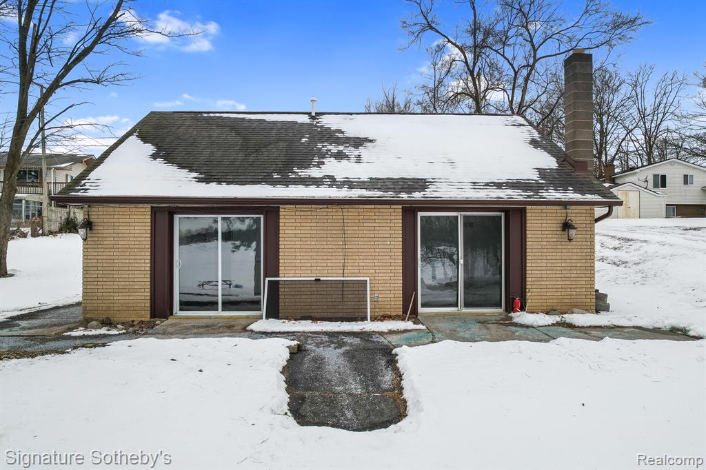 8041 GRAND RIVER Road, Brighton, MI 48114 — Photo 18