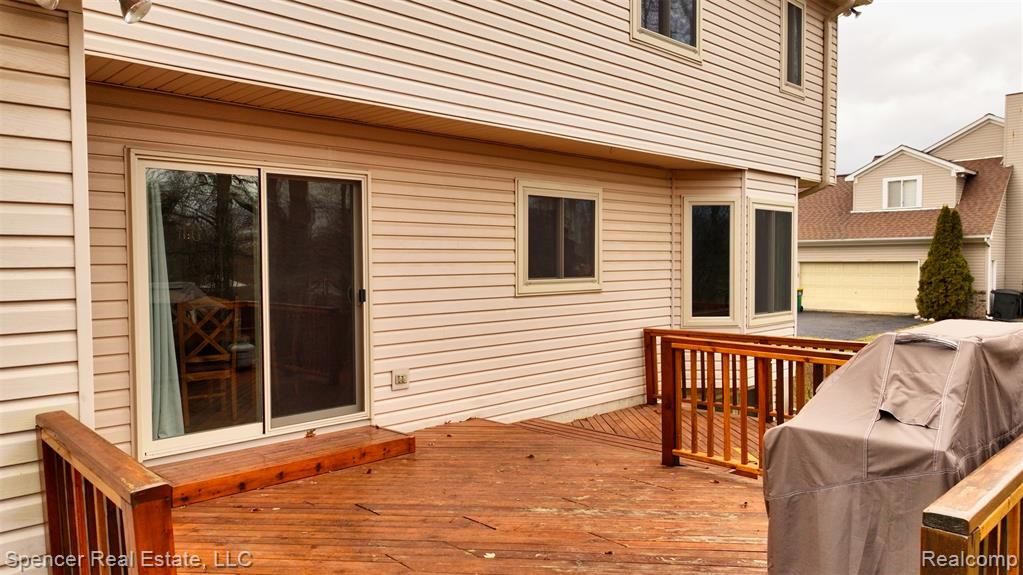 6350 Waldon Woods Drive, Clarkston, MI — Photo 11