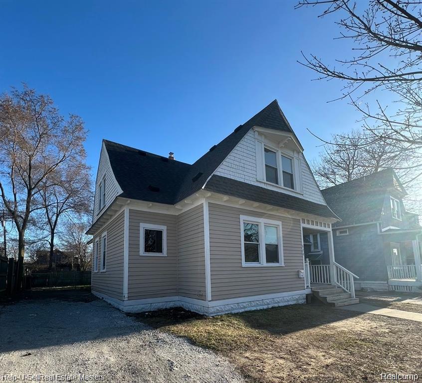 620 GRISWOLD Street, Port Huron, MI 48060 — front exterior