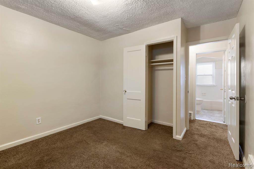 3112 S BASSETT Street, Detroit, MI 48217 — Photo 18