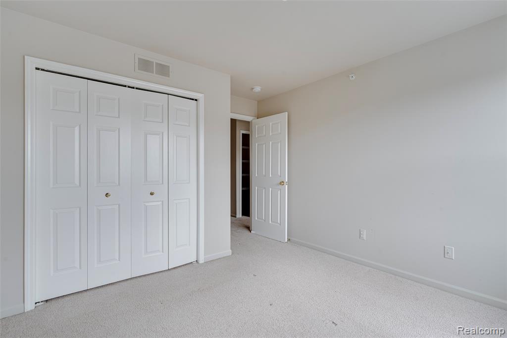 432 CHERRY ORCHARD Road, Canton, MI 48188 — Photo 22