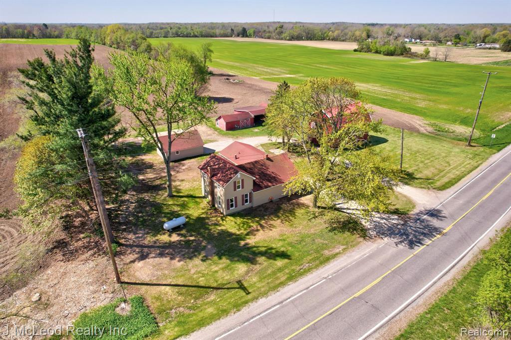 7016 E Dodge Road, Mount Morris, MI 48458 — front exterior