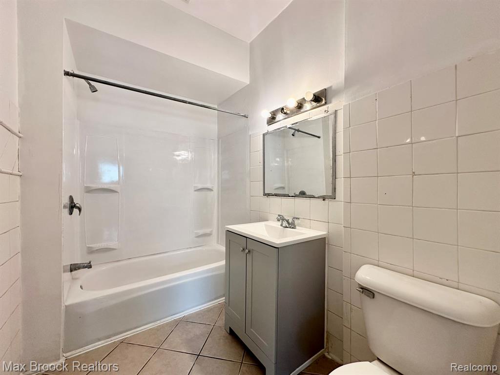 7584 Jackson Avenue, Warren, MI 48091 — Photo 17