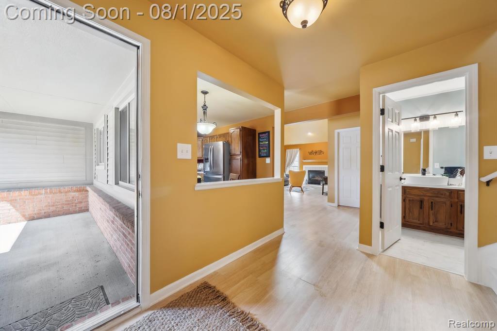 999 Hickory Drive, Brighton, MI 48116 — Photo 9