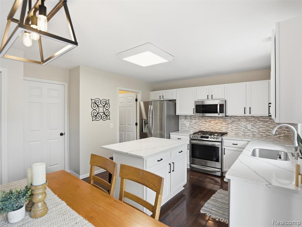 6449 Cranberry Drive, Holly, MI 48442 — Photo 8