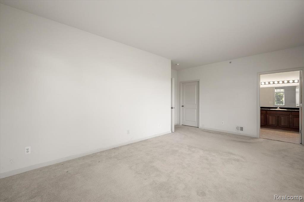6713 Boulder Pointe Drive, Washington, MI — Photo 30