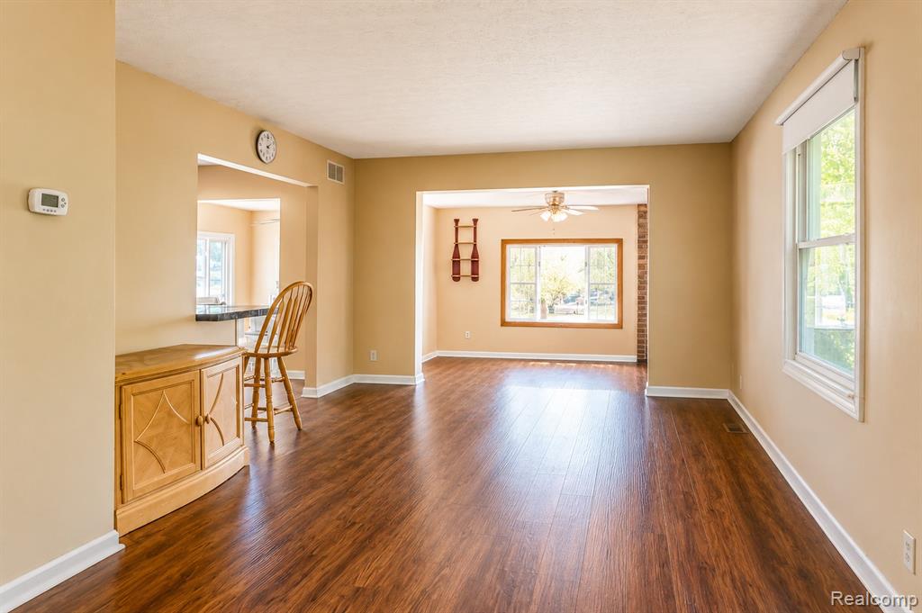 11388 Sunset Boulevard, Pinckney, MI 48169 — Photo 21