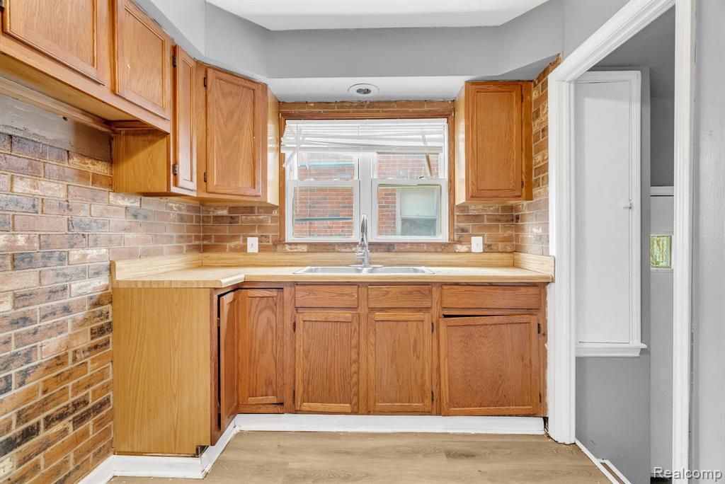 15275 Eastburn Street, Detroit, MI 48205 — Photo 10