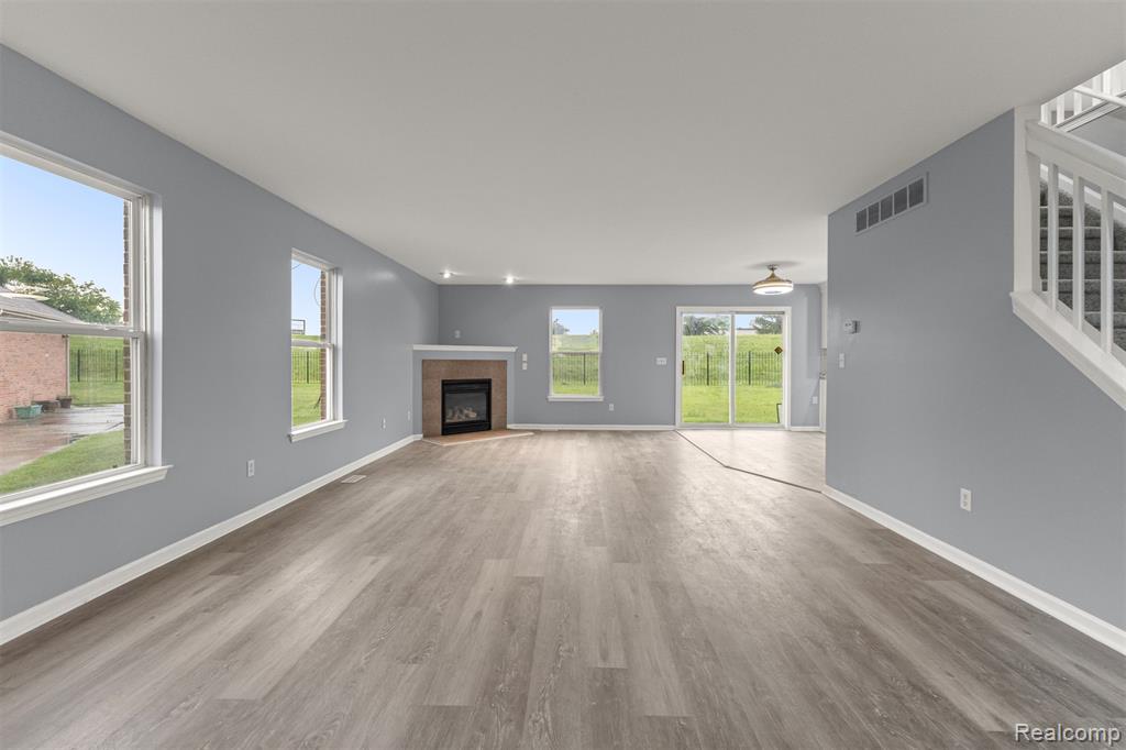 10913 Edlie Circle, Dearborn Heights, MI 48214 — Photo 4