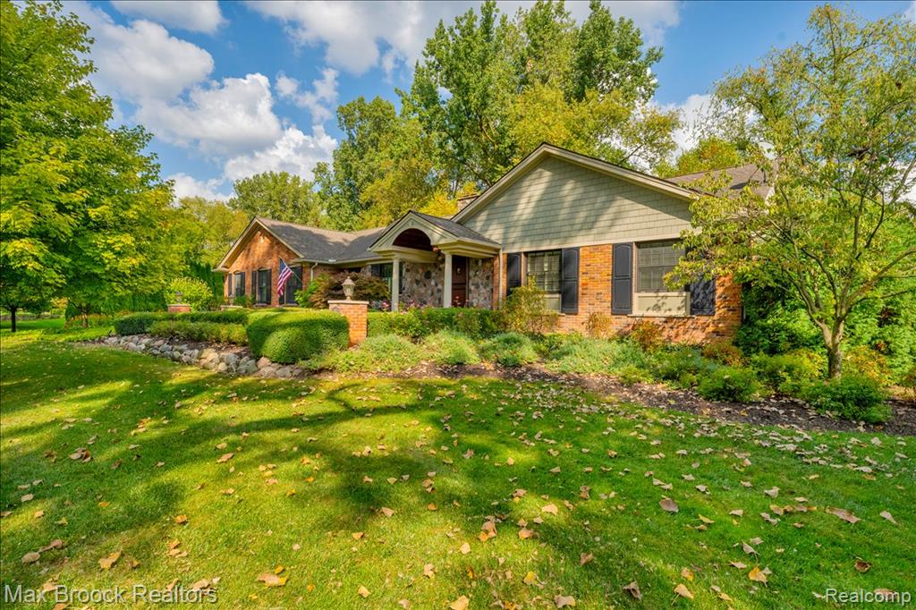6287 Thorncrest Drive, Bloomfield Hills, MI 48301 — Photo 5