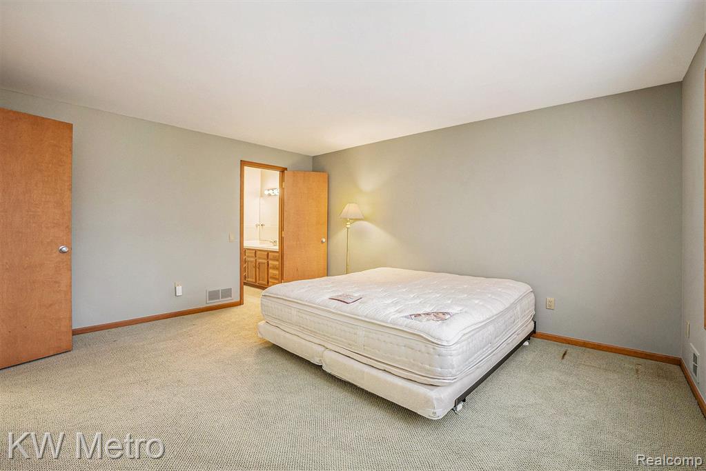 6545 PARK VALLEY Drive, Clarkston, MI 48348 — Photo 39