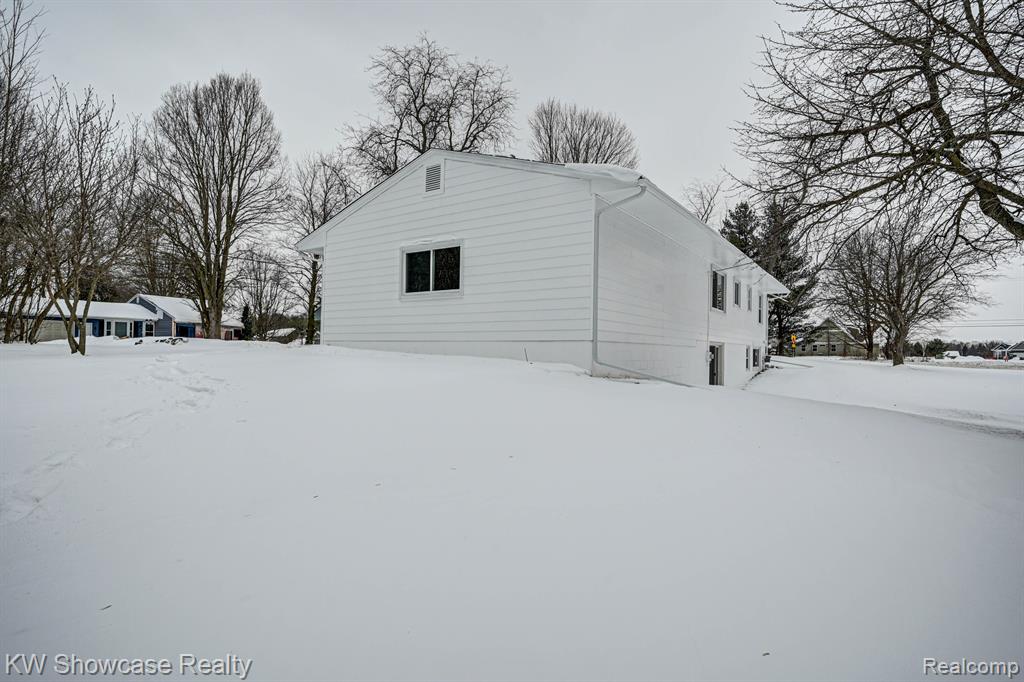 2832 GRAMER Road, Webberville, MI 48892 — Photo 42