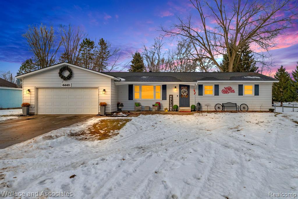 4440 Cambridge Drive, Port Huron, MI 48060 — front exterior