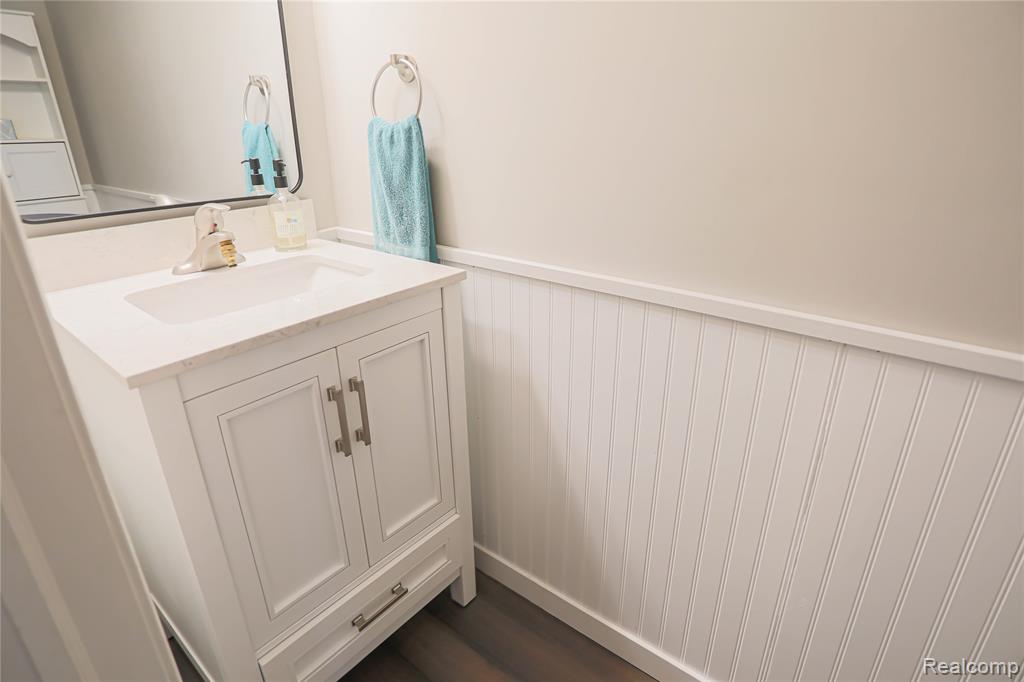 5230 Robinwood Drive, Clyde, MI 48049 — Photo 39