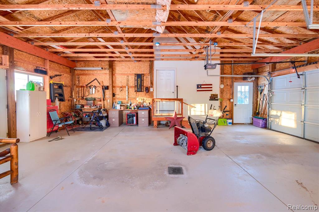 6941 Lake Pleasant Road, North Branch, MI 48461 — Photo 40