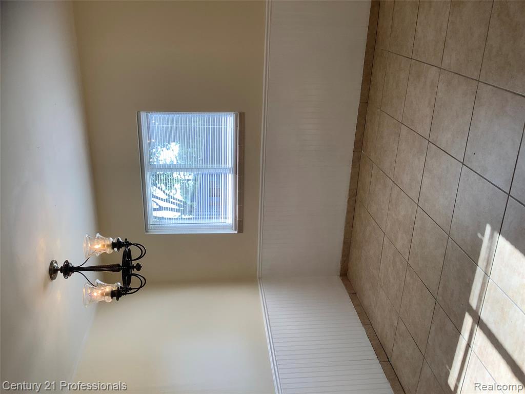 467 Forest Street, Westland, MI 48186 — Photo 6