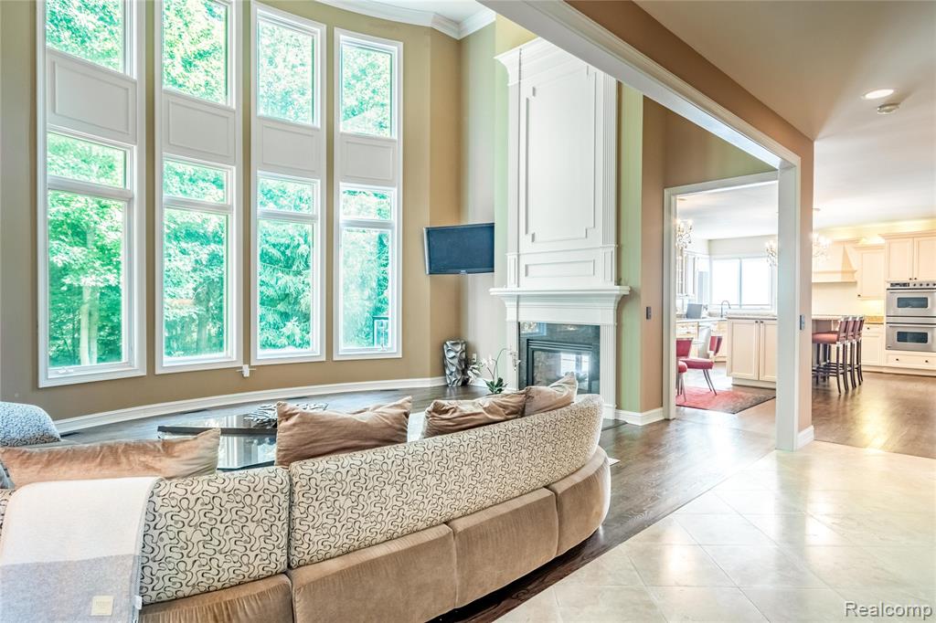 4575 Forest Edge Lane N, West Bloomfield, MI 48323 — Photo 4
