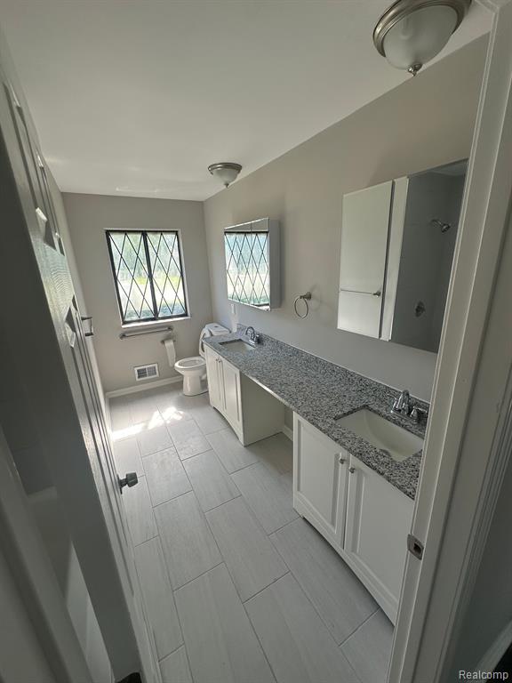 4833 OCEAN Court, Sterling Heights, MI 48310 — Photo 33