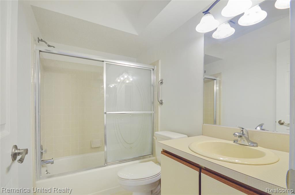 12113 Lexington Drive, South Lyon, MI 48178 — Photo 22