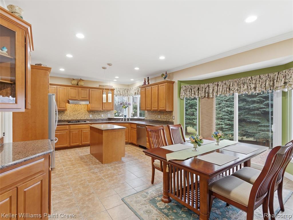 6731 Twickenham, Utica, MI 48317 — Photo 13
