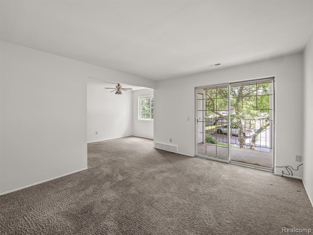 490 BALDWIN Avenue, Rochester, MI 48307 — Photo 7
