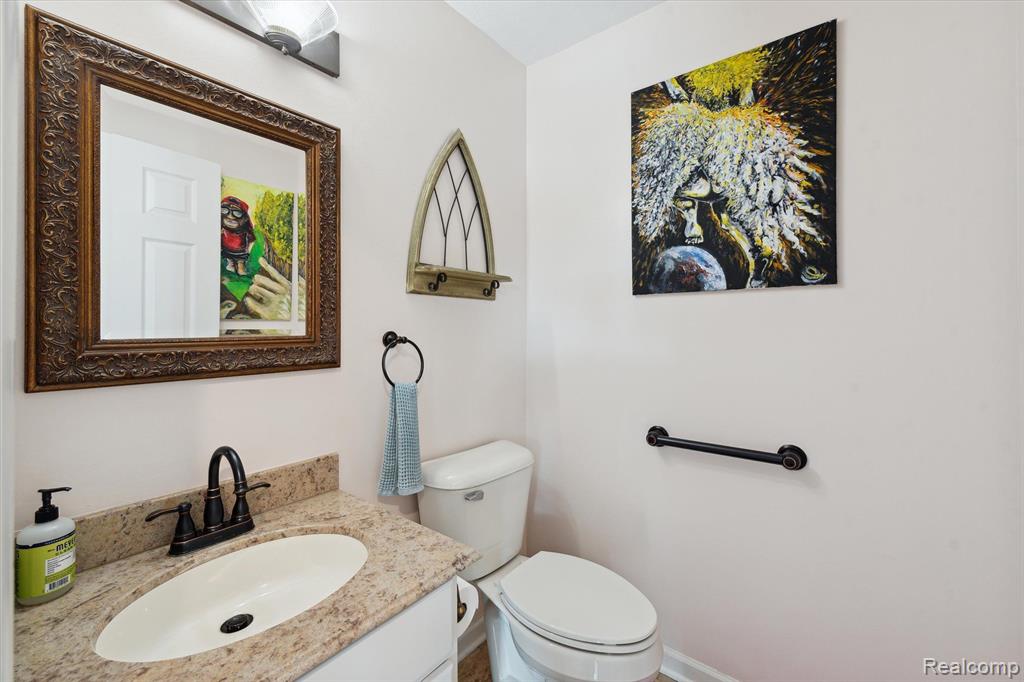 810 CARRINGTON Boulevard, Monroe, MI 48161 — Photo 40