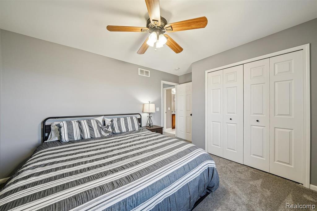 707 BAY POINTE Drive, Oxford, MI 48371 — Photo 31