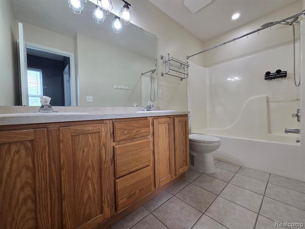 684 Glenlivet Street, Howell, MI 48843 — Photo 27