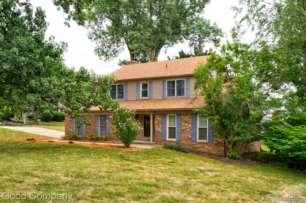 35868 Smithfield Court, Farmington, MI 48335
