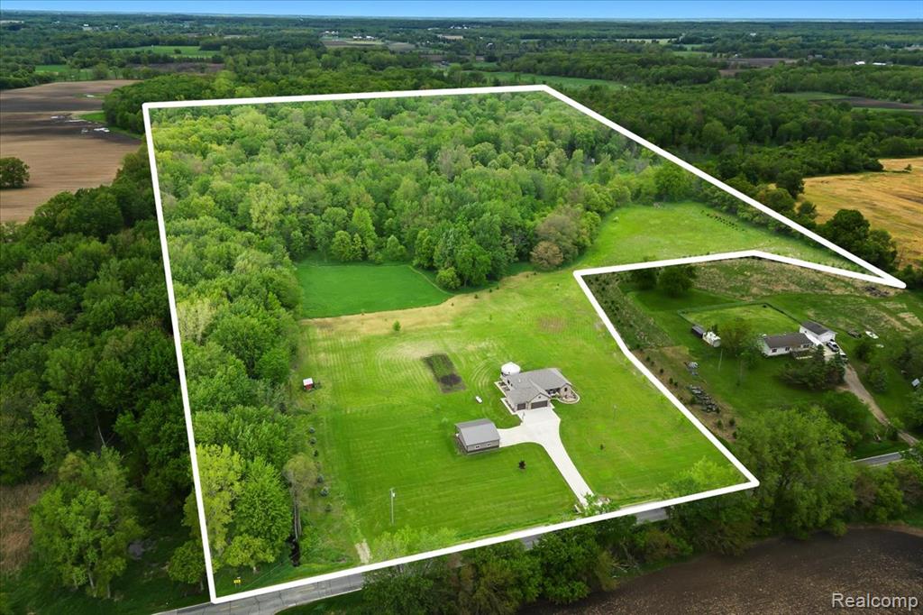 6035 Beard Road, Byron, MI 48418 — Photo 34