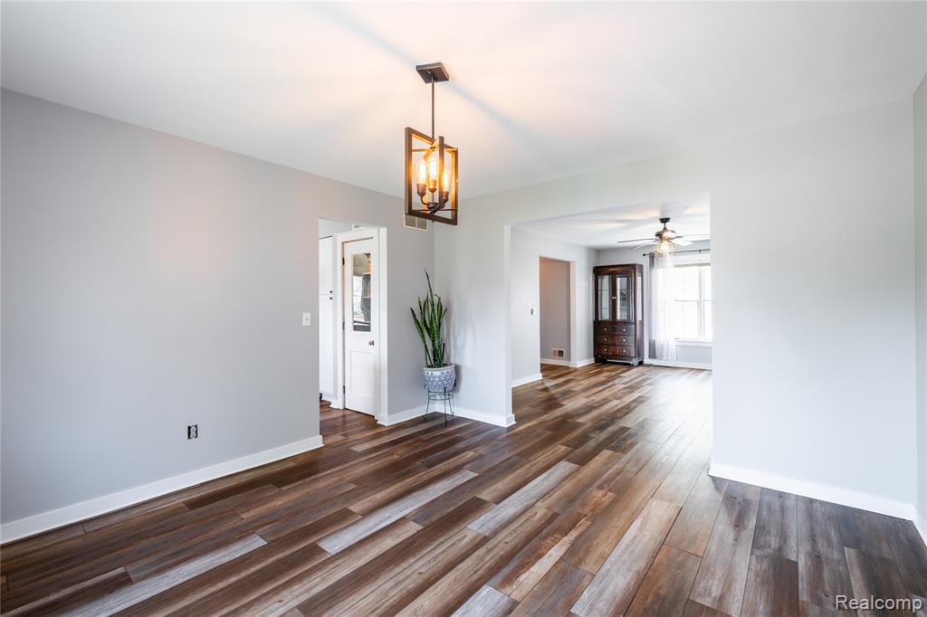 9359 Lochmoor Drive, Davison, MI 48423 — Photo 8
