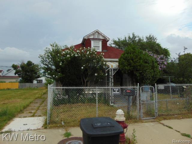12938 Mitchell Street, Hamtramck, MI 48212 — Photo 12