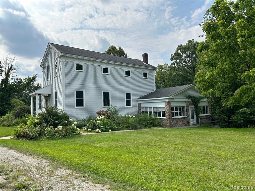 10470 N Rushton Road, South Lyon, MI 48178