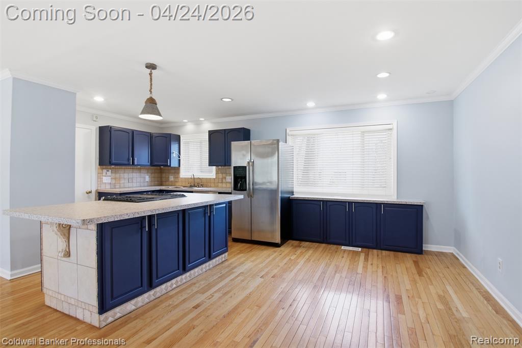 470 Crystalia Street, Commerce Twp, MI 48382 — Photo 10
