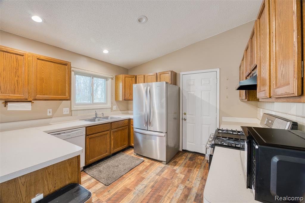 7557 Chilson Road, Pinckney, MI 48169 — Photo 3