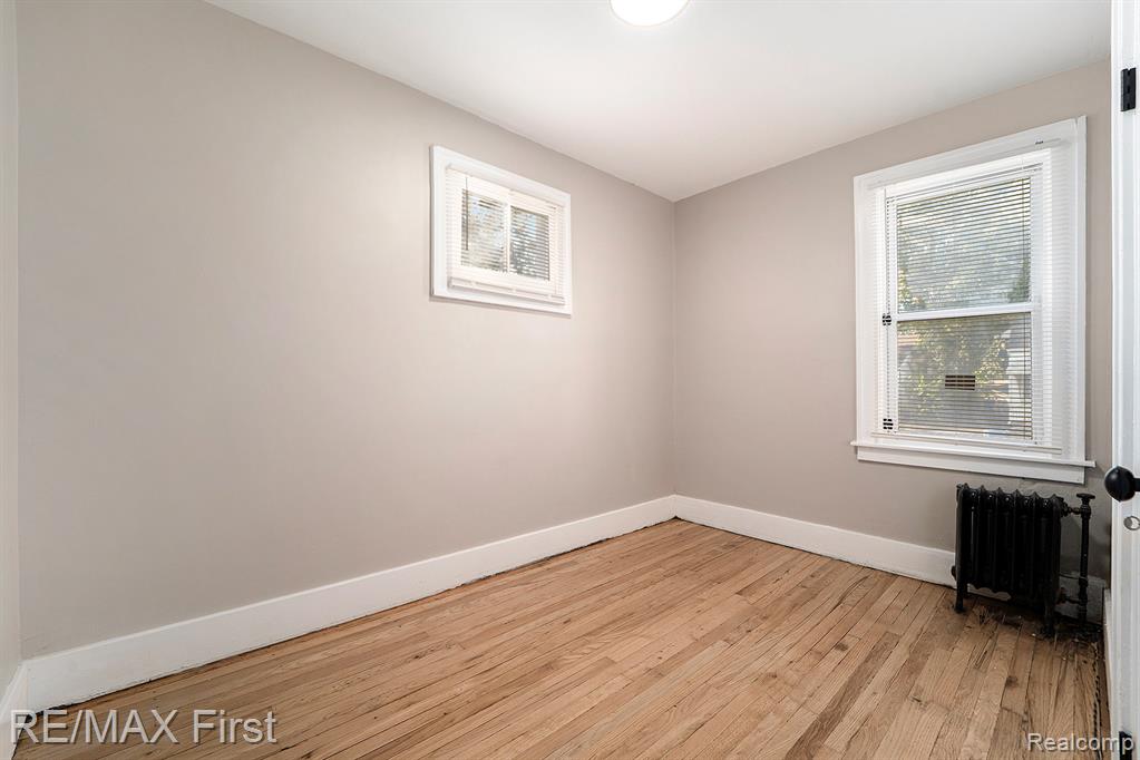 8444 Chalmers Avenue, Warren, MI 48089 — Photo 9