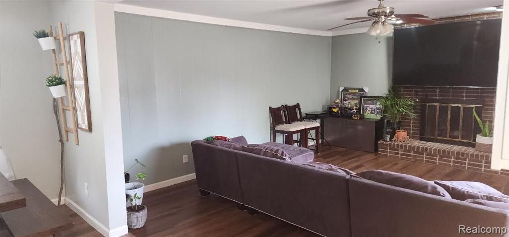 210 N PRINCESS Drive W, Canton, MI 48188 — Photo 21