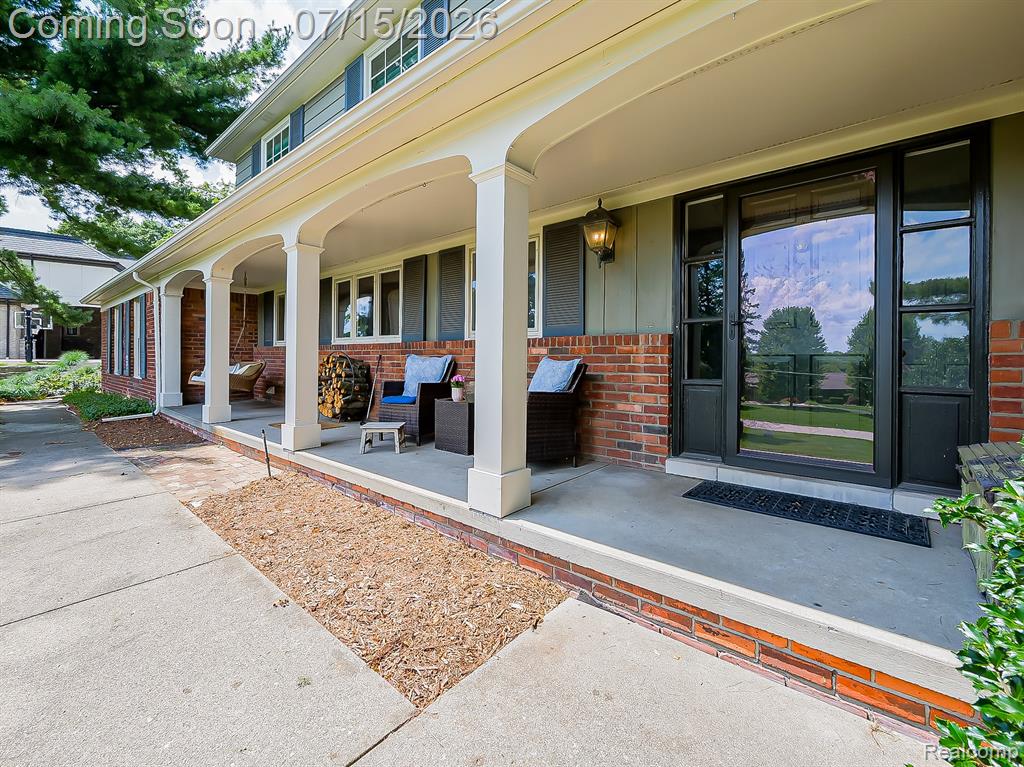6730 Meadowlake Road, Bloomfield Hills, MI 48301 — Photo 46