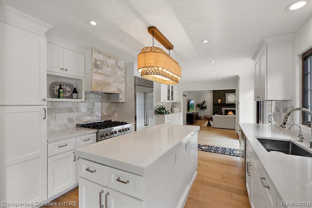 706 Great Oaks Drive, Bloomfield Hills, MI 48304 — Photo 27