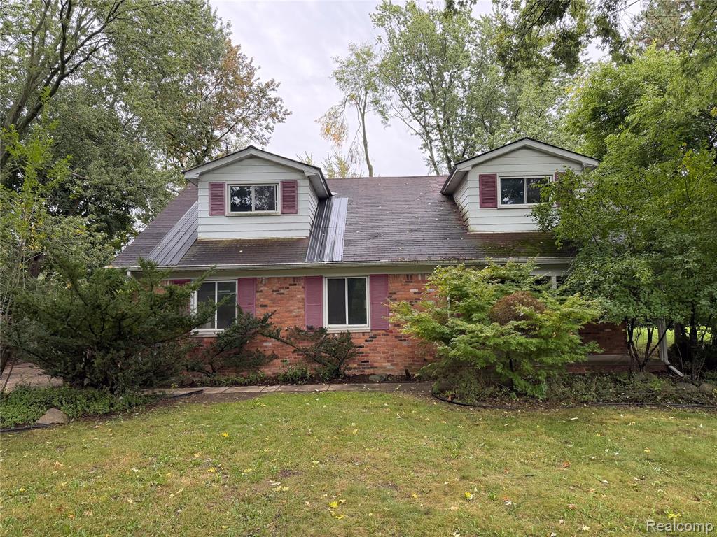 2109 Walton Boulevard, Rochester Hills, MI 48309