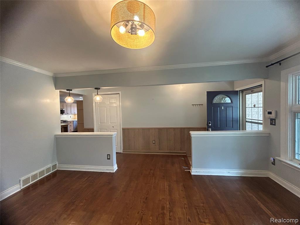 5045 Abington Drive, Troy, MI 48085 — Photo 4