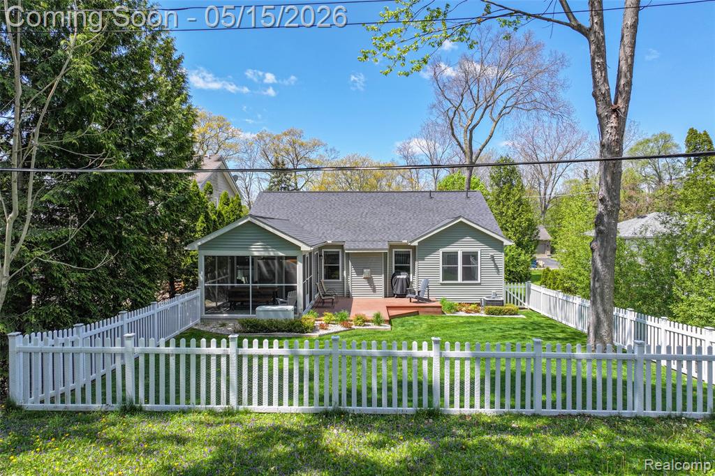 429 Grixdale Lane, Waterford, MI 48328 — Photo 5