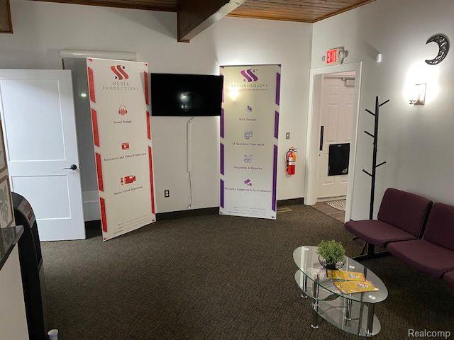 1134 S LINDEN Road, Flint, MI 48532 — Photo 4
