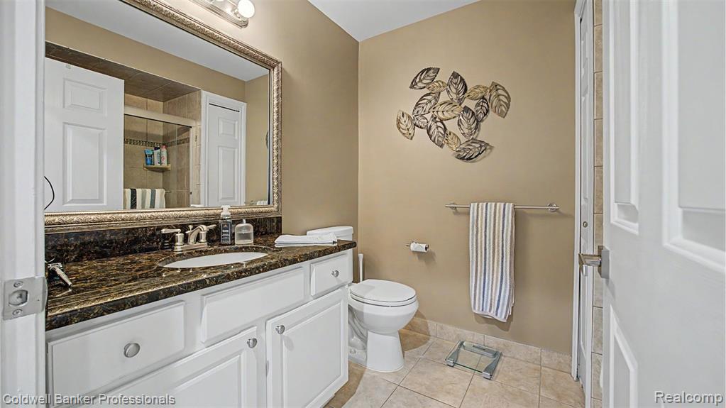 43662 Vintners Place Drive, Sterling Heights, MI 48314 — Photo 37