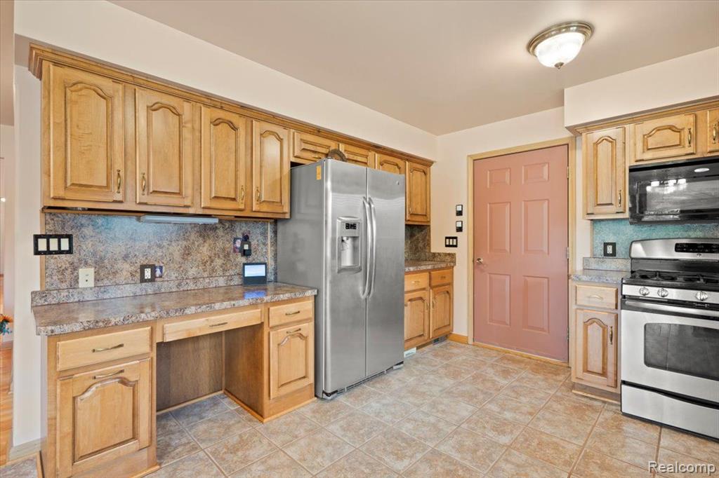 6940 Martin Road, Imlay City, MI 48444 — Photo 21