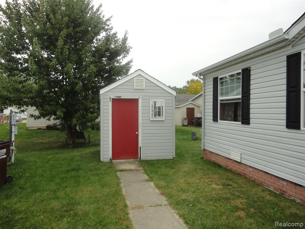 983 Tanners Landing, Monroe, MI 48161 — Photo 4