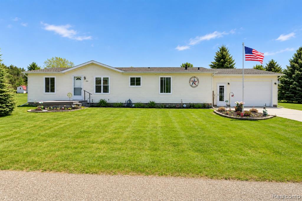 2354 Brent Street, 203, Croswell, MI 48422
