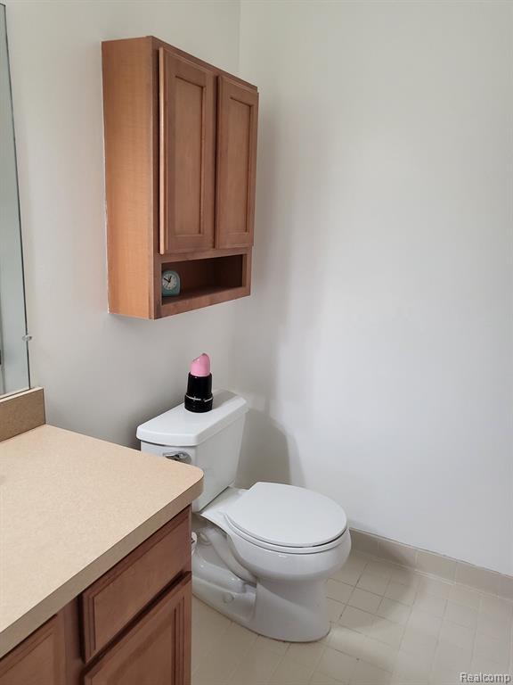 44275 PRINCETON Drive, Clinton Twp, MI 48038 — Photo 16