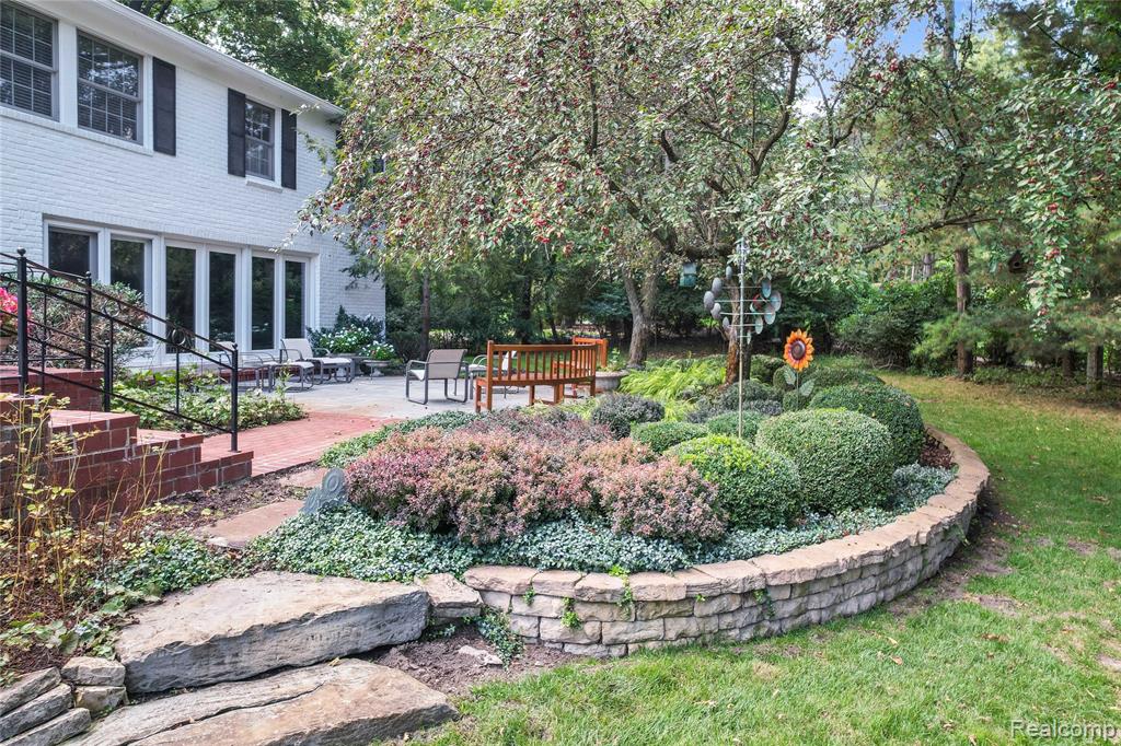 27220 Willowgreen Court, Franklin, MI 48025 — Photo 47