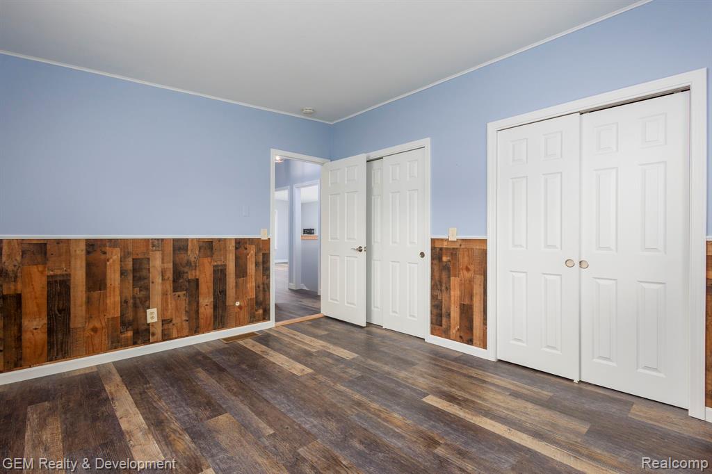 8081 Granada Avenue, Brighton, MI 48114 — Photo 28